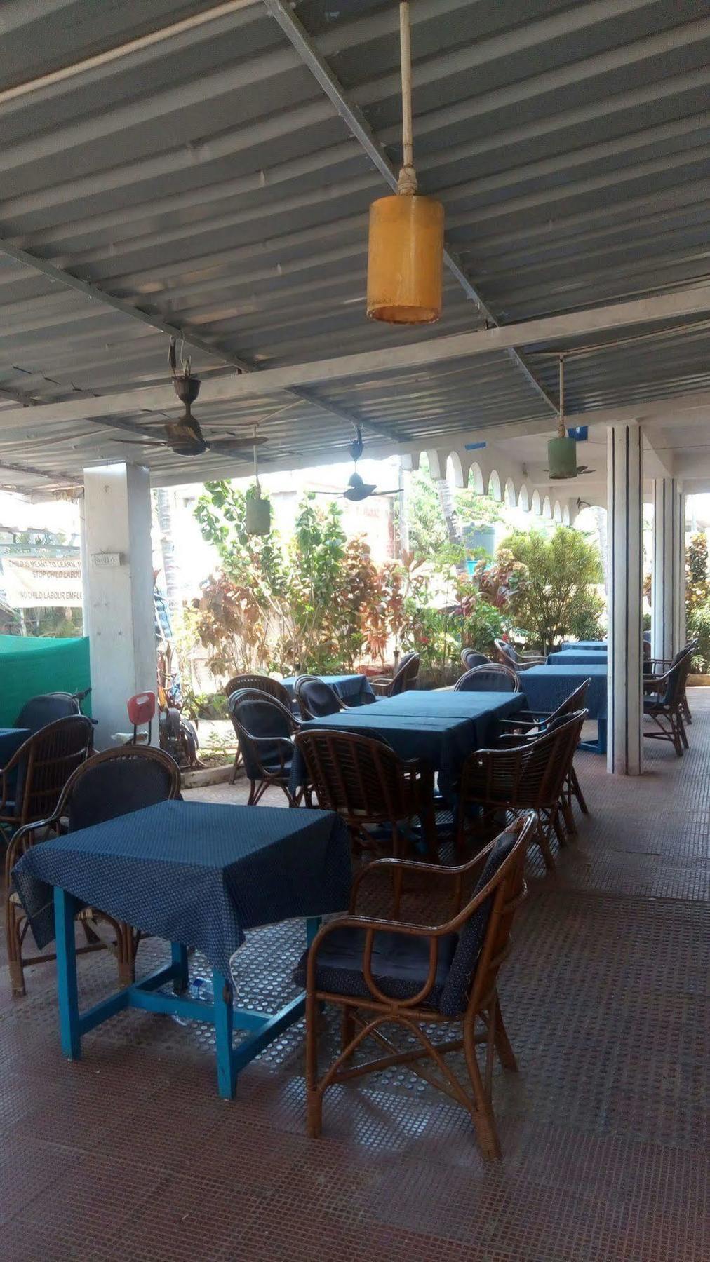 Hotel Shiva Ashvem Ashvem Beach Bagian luar foto